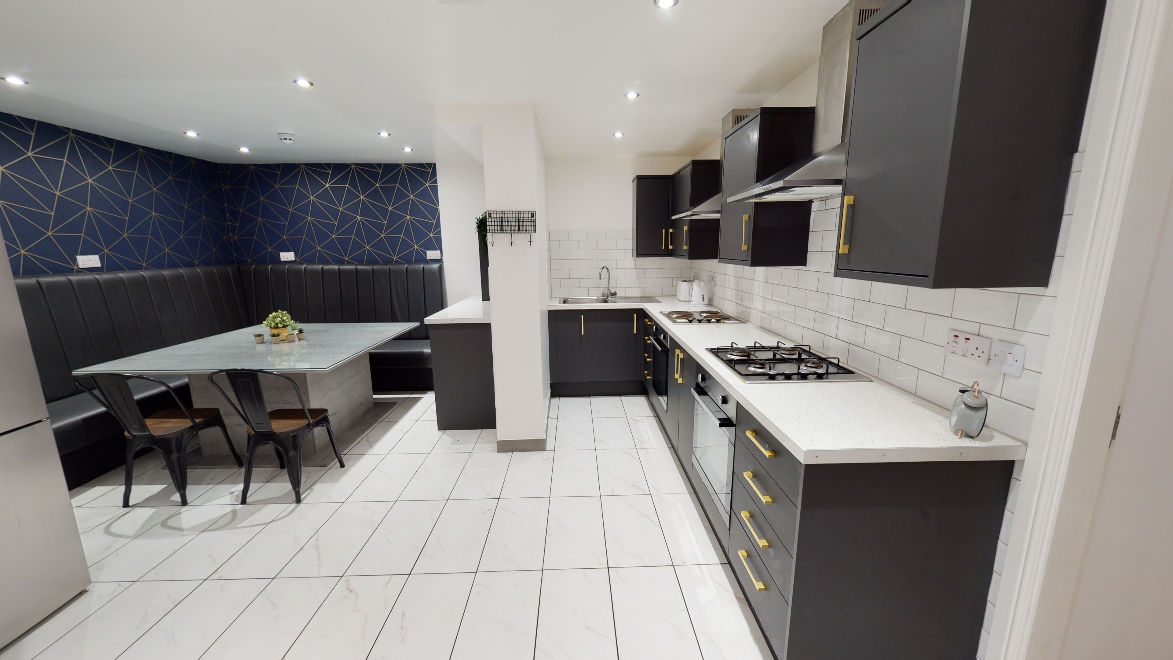 250 Charter Avenue — 8-Bed House
